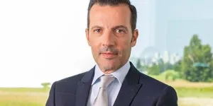 Vincent Bastide : le célèbre PDG français enlevé devant son entreprise, séquestré, dépouillé et aspergé de javel