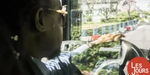 Les petits, les embrouilles et le bus 402