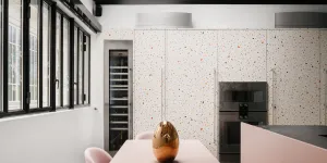 Les idées des architectes pour intégrer du terrazzo dans son intérieur