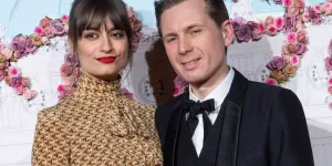 Clara Luciani : qui est son compagnon Alex Kapranos ?