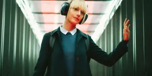 "Maman est atteinte d’une maladie neurodégénérative" : Sara Mortensen bouleversée par son dernier tournage avec sa mère dans Astrid et Raphaëlle