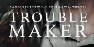 « Troublemaker » : qui est Laura Swan, l'autrice du livre qui cartonne en cette fin d'été ?