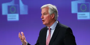 "Il n’y a pas de mandat du non" : quand Barnier réagissait au vote des Français contre le TCE en 2005