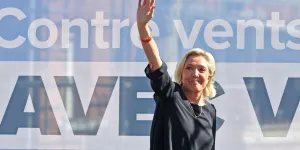 Le procès en appel de Marine Le Pen aura lieu en janvier 2026, au grand dam de ses avocats