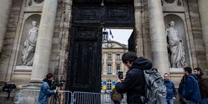 Mairie de Bordeaux incendiée : un individu mis en examen pour "incendie volontaire"