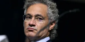 Qui est Alex Karp, l'intriguant patron de la firme Palantir qui veut rendre les États-Unis "plus meurtriers" ?