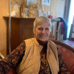 Avec le Off February, Catherine Caen, animatrice radio à la retraite, a décidé de mettre tous ses réseaux sociaux en pause