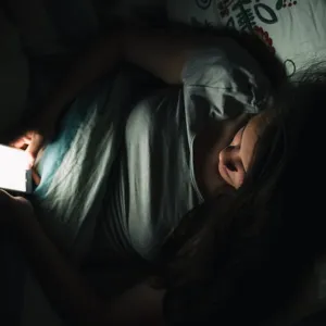Sur Internet, des adolescents confrontés de plus en plus jeunes à des images pornographiques