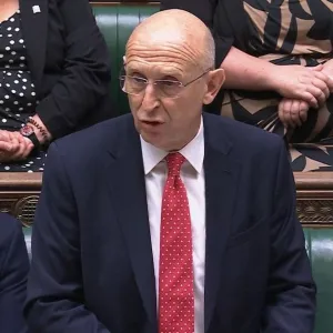 Le Royaume-Uni a accueilli en secret des milliers d'Afghans dès 2024 après une fuite massive de données