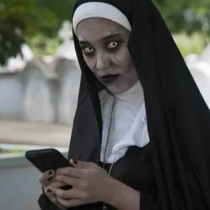 Sur TikTok, les « deathfluenceuses » libèrent la parole sur la mort