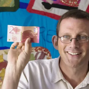 Au fait, que sont devenues les monnaies locales ?