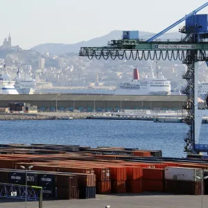 Des dockers du port de Marseille-Fos refusent de charger un conteneur "avec des pièces détachées pour fusils-mitrailleurs" à destination d’Israël