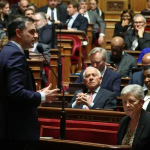 Budget 2025 : la Commission supérieure du numérique et des postes alerte sur une coupe dans la politique d’inclusion numérique