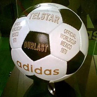 Un p’tit 1/4h de science … ballons de foot !