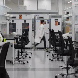 75% of US scientists who answered Nature poll consider leaving