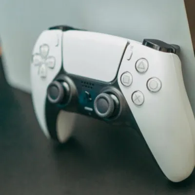 Sony tente de refermer les vannes du piratage après le jailbreak de la PS5