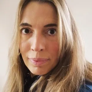 Anne Cordier : "La question n’est pas avec ou sans téléphone mais comment apprendre à vivre, travailler et s’informer avec"