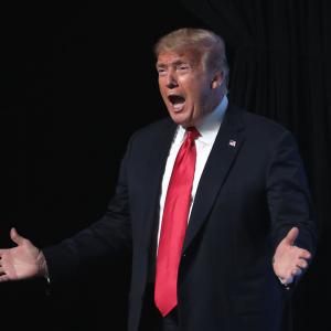 Twitter éjecte définitivement Donald Trump du réseau social