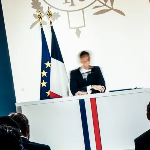 Macron, sépia sorcier