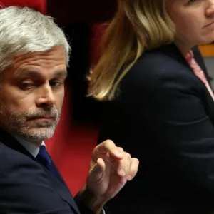 France: après un vote fratricide à l'Assemblée, l'alliance entre LR et les macronistes se morcelle