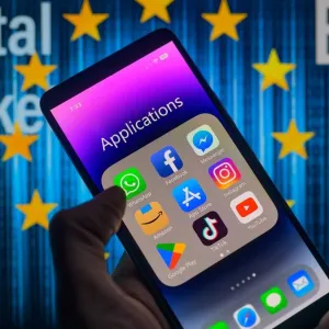 Nouvelles règles pour Apple, Google, Facebook... Ce qui va changer avec l'entrée en vigueur du "Digital Markets Act" européen