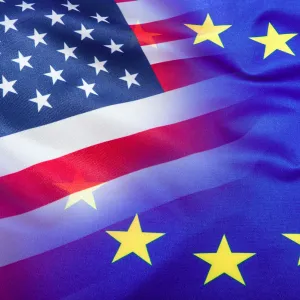 Souveraineté : des téléphones mobiles jetables pour les fonctionnaires européens qui vont aux USA ?