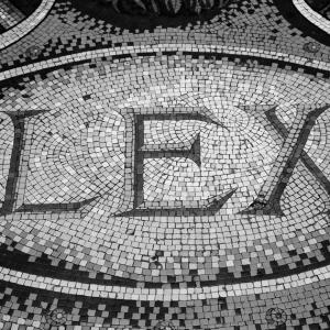 Amandine, Henriette, Abgar et Olivier, proxénétisme