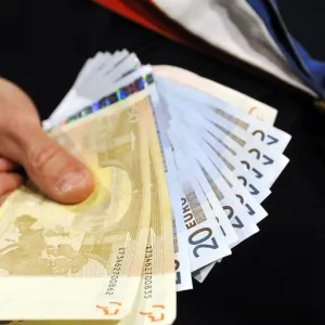 Corruption : l'ONG Transparency International pointe "une dégradation alarmante et inédite de la situation française"