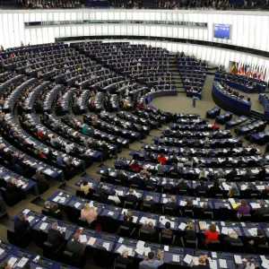 Vidéosurveillance et reconnaissance faciale : des députés européens interpellent Macron dans une lettre ouverte