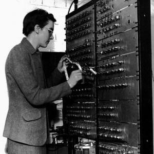 Femme et numérique : Kathleen Booth (1922 – 2022)