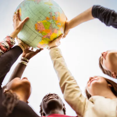 Crises, déclassement, vulnérabilités : pourquoi devient-il si urgent de repenser notre modèle social ?