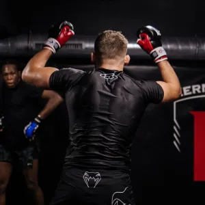 Et le MMA sortit de sa cage