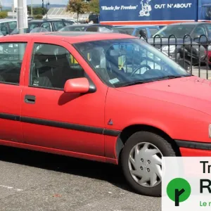 Rouler en vieille voiture, « une éthique de la sobriété »