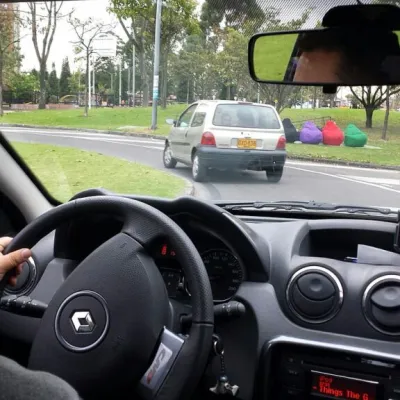 Uber : cinq chauffeurs de VTC déposent plainte pour traite d’êtres humains