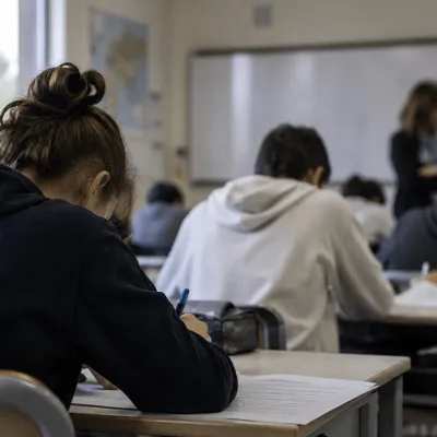 Le concours général arrive au collège : excellence ou élitisme ?