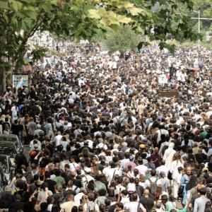 Marche blanche pour Nahel : « On est là pour soutenir la maman, pour qu’il y ait une justice » - Bondy Blog