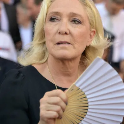 Marine Le Pen joue la montre et évitera le bracelet