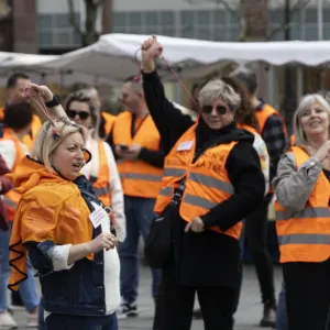 Les microentrepreneurs et les indépendants manifestent contre la réforme de la TVA