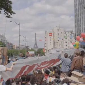 «L’enjeu, c’est de transformer cette rage en énergie» : un documentaire sur les traces des militants d’Extinction rebellion