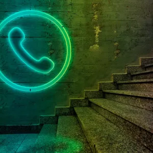 Neon, the No. 2 social app on the Apple App Store, pays users to record their phone calls and sells data to AI firms | TechCrunch