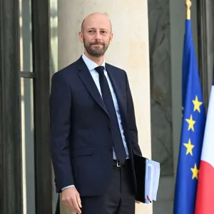 Intelligence artificielle : le gouvernement lance une expérimentation dans la fonction publique