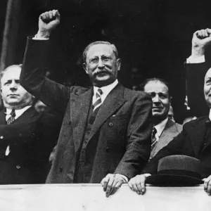 Le cœur du Nouveau Front populaire fait Blum