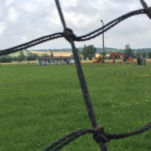 Les opposants à l'A69 organisent un match de foot "sans fin", les gendarmes empêchent la rencontre