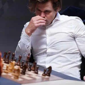 Les échecs à l’ère de l’IA, avec Laurent Fressinet, grand maître international   2/3 :  Pourquoi Magnus Carlsen s’est mis à sacrifier ses pions ?