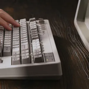 IBM’s Iconic Model-M Keyboard Gets Modern Remake from 8BitDo