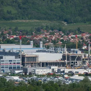 À STMicroelectronics, « les rejets de polluants autorisés, c’est déjà du délire »