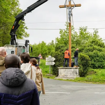 Les « bâtisseurs » apportent leur pierre au roman national