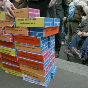 Survivre ne suffit pas. Handicap, les luttes pour l’égalité - Ép. 4/4 - Handicap, une histoire