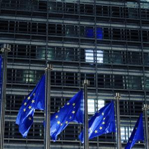 Bruxelles pose son gun sur Bolloré