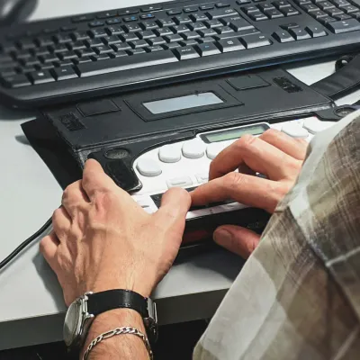 Accessibilité numérique : pourquoi compléter la conformité avec de la recherche utilisateur ?